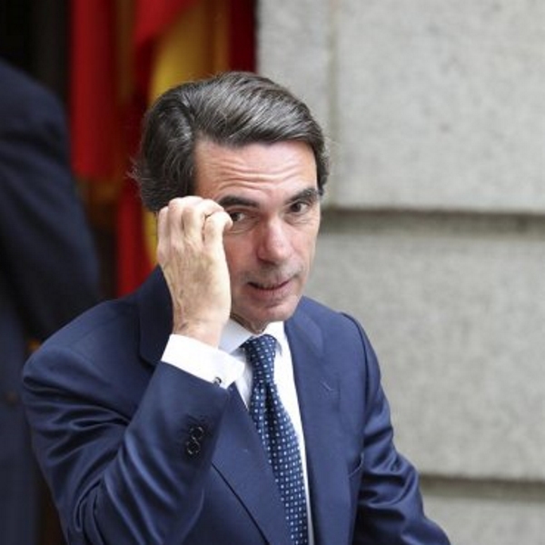 El expresidente del Gobierno José María Aznar a su salida del Congreso de los Diputados el pasado miércoles. Efe.