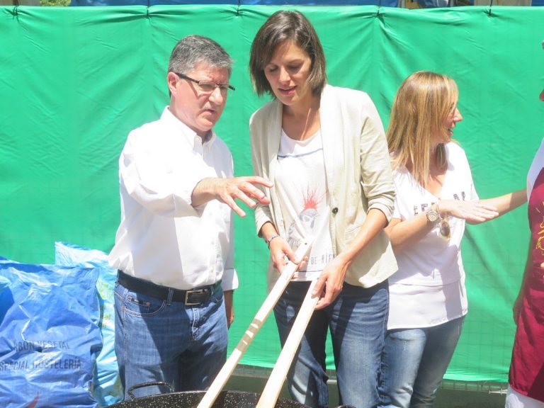 Diputada del (PPC) acusa a Puigdemont de «incitar» a Rajoy a actuar con violencia ante el referéndum