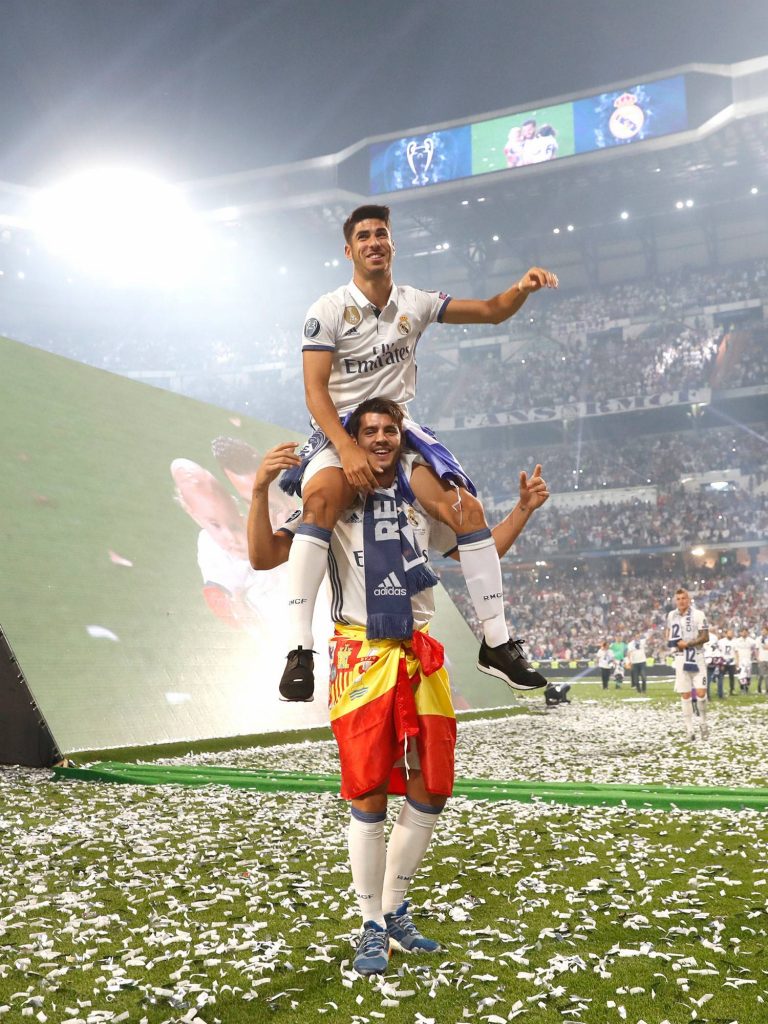 El estadio Santiago Bernabéu vibra con la fiesta de los campeones de Europa
