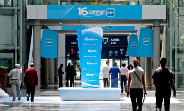 Imagen en Feria Valencia de los preparativos del XVI Congreso del Partido Popular, en 2008. Archivo Efe.