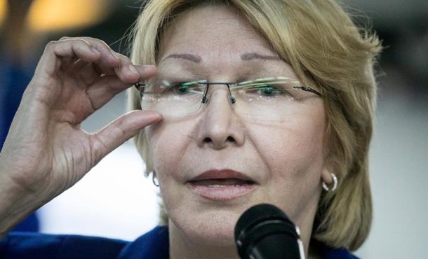 La fiscal general de Venezuela, Luisa Ortega Díaz, ofrece declaraciones hoy, lunes 19 de junio de 2017, en Caracas (Venezuela). Efe.