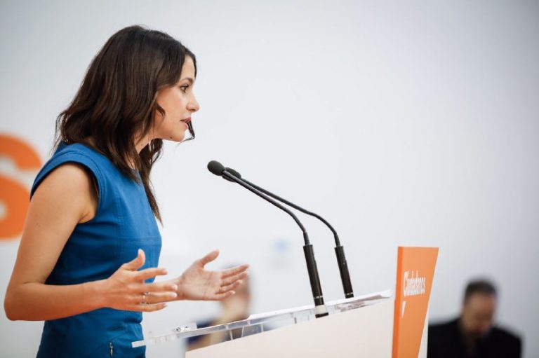 Cs le dice a Guardiola (FC Barsa) que Alemania o EEUU como España no son «estados totalitarios»