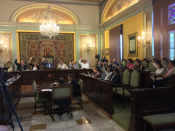Lérida Cataluña (España), martes 20 de junio de 2017. Pleno del ayuntamiento rechaza el referéndum ilegal en la ciudad. Lasvocesdelpueblo.