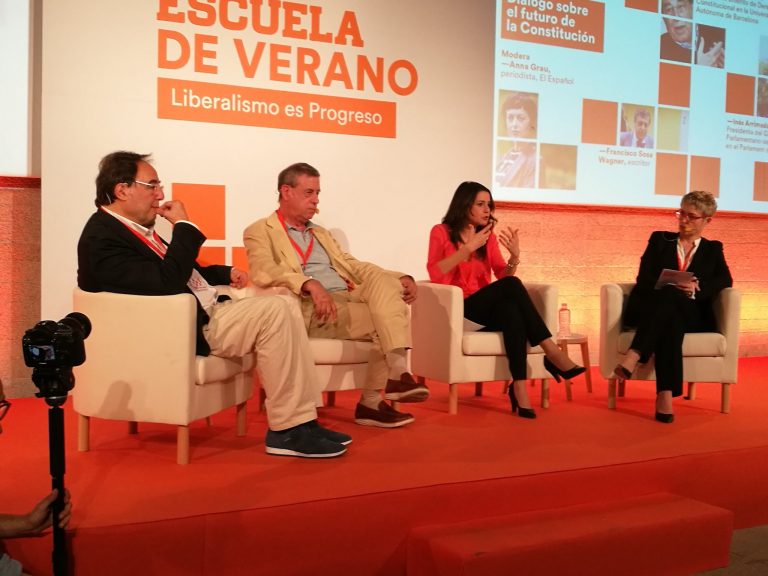 Arrimadas: La reforma constitucional debe hacerse con consenso y responsabilidad