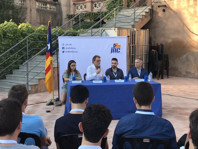 Artur Mas defiende que su Gobierno hizo mejor trabajo que el Tripartito (ERC, PSC e ICV)