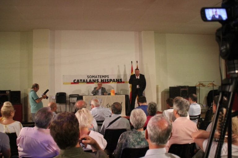 Policía de Cataluña «precupada» y advierte a Puigdemont: «Los Mozos son de todos los catalanes»