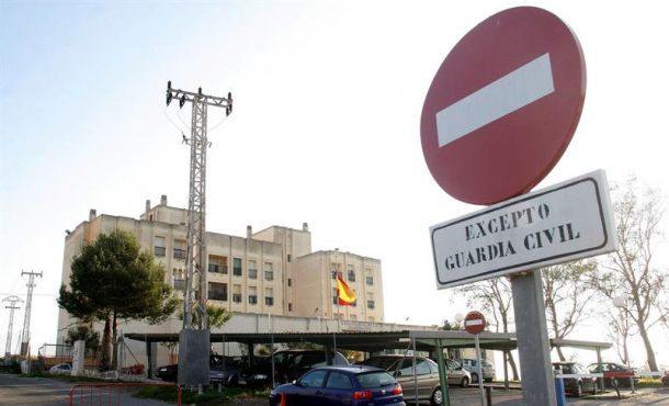 Fachada principal de una Casa Cuartel de la Guardia Civil. Archivo Efe