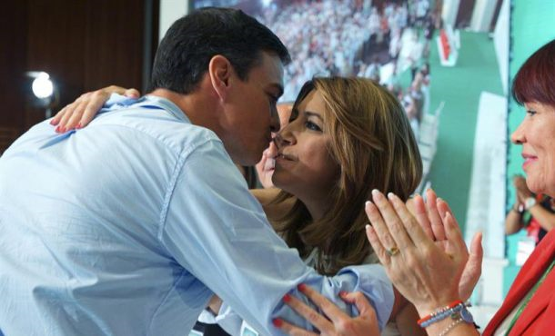 Sevill, 30.07.2017. La presidenta andaluza y secretaria general del PSOE-A, Susana Díaz, felicitada por secretario general del PSOE, Pedro Sánchez, tras ser reelegida. Efe