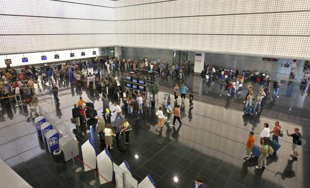 Vista general del aeropuerto de El Prat de Barcelona. Archivo Efe.