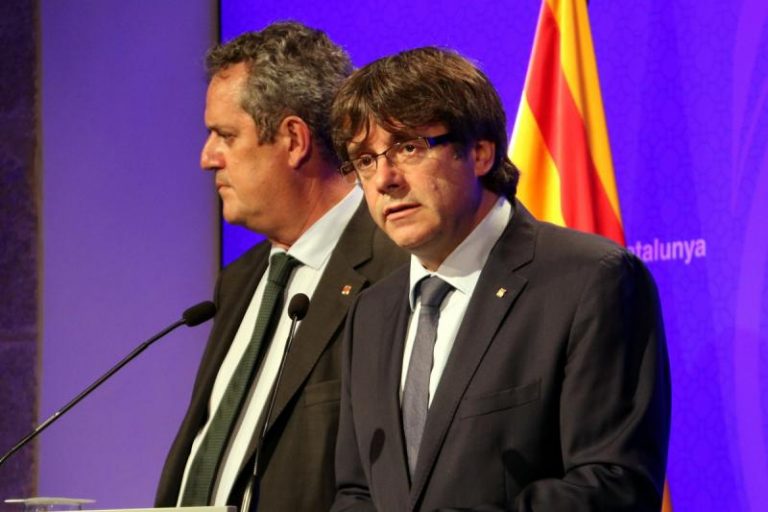 Puigdemont exige a Rajoy que los «Mozos» tomen el control de Cataluña en terrorismo interneacional