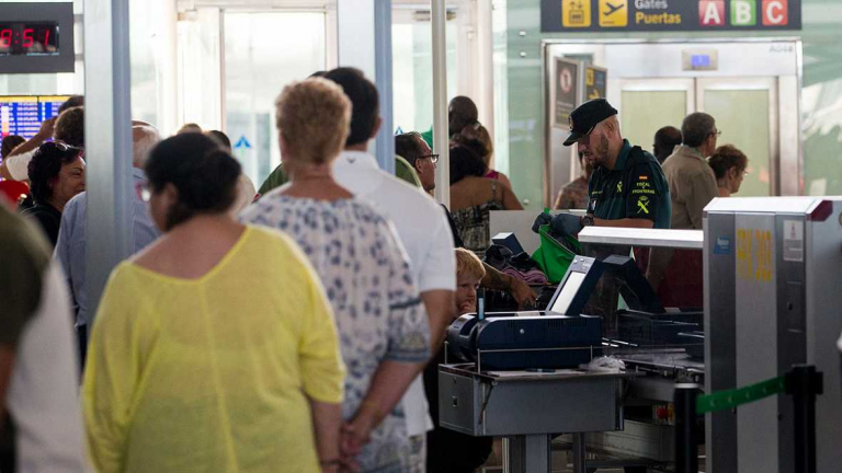 El Gobierno, «partícipes» en el cambio de nombre de Aeropuerto de Barcelona por «Felipe VI»