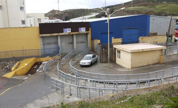 CEUTA (ESPAÑA), martes 14.08.2017. Vista del paso fronterizo con Marruecos del Tarajal 2 cerrado al transito de personas y vehículos desde Marruecos el pasado viernes. Efe.
