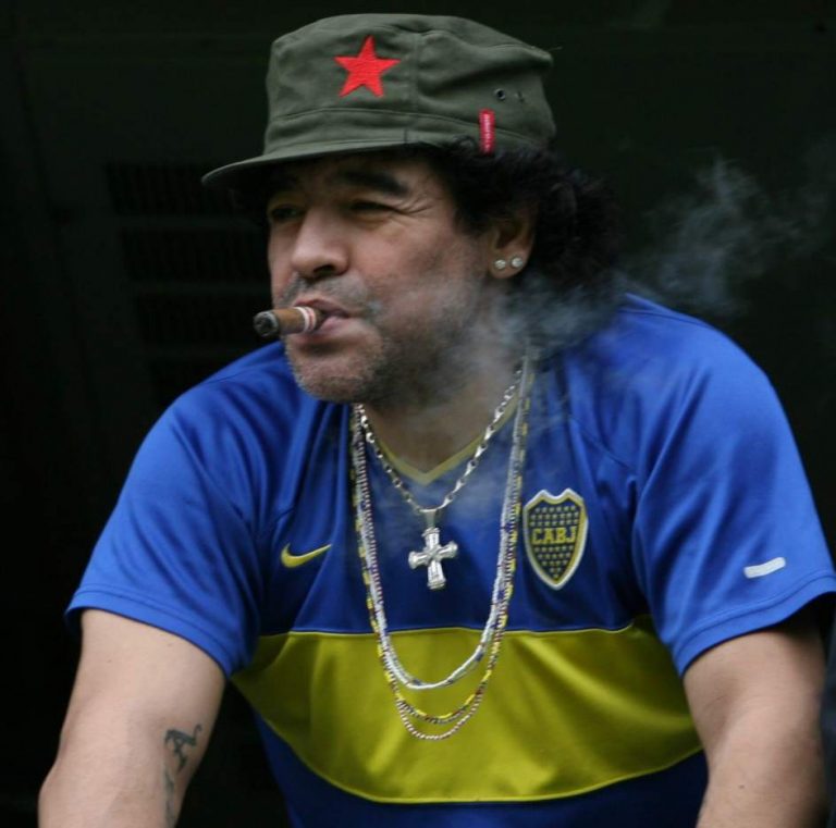 Maradona: Soy «chavista» y contra «Derecha e imperialismo»lucharé  para una «Venezuela libre»