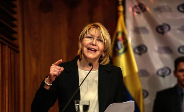 En la imagen un registro de la fiscal general de Venezuela, Luisa Ortega Díaz, a quien la cuestionada Asamblea Nacional Constituyente le anunció este sábado su destitución. Efe.