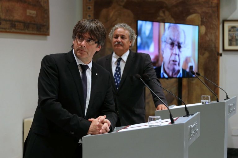 Puigdemont: «Prohibir el referéndum del 1-O será un Golpe de Estado» de Rajoy en Cataluña