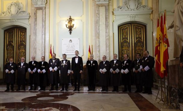 CAPITAL DE ESPAÑA (MADRID), 05.09.2017. El rey Felipe VI de España acompañado por el presidente del Tribunal Supremo. Efe