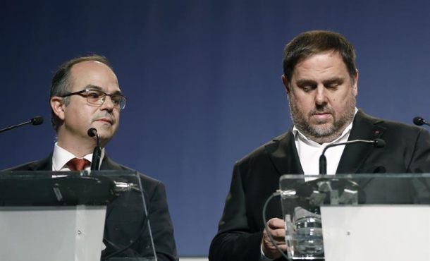 CATALUÑA (ESPAÑA), 29.09.2017. Los golpistas secesionistas en Cataluña, el vicepresidente del Gobierno de la Generalidad de Cataluña, Oriol Junqueras (d). Efe