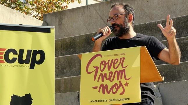 El diputado electo de la CUP Benet Salellas durante un acto de la formación marxista extremista separatista catalana (CUP). Archivo ACN.