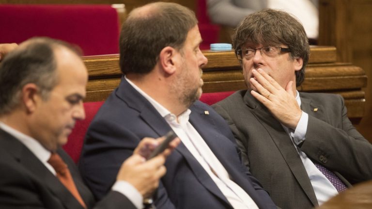 BOE: El Estado sustituye hoy a Puigdemont en todos los pagos: Sueldos y facturas en Cataluña