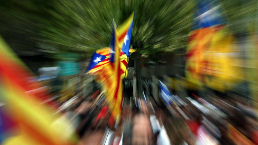 En la imagen, unas banderas del separatismo catalán. Archivo Efe