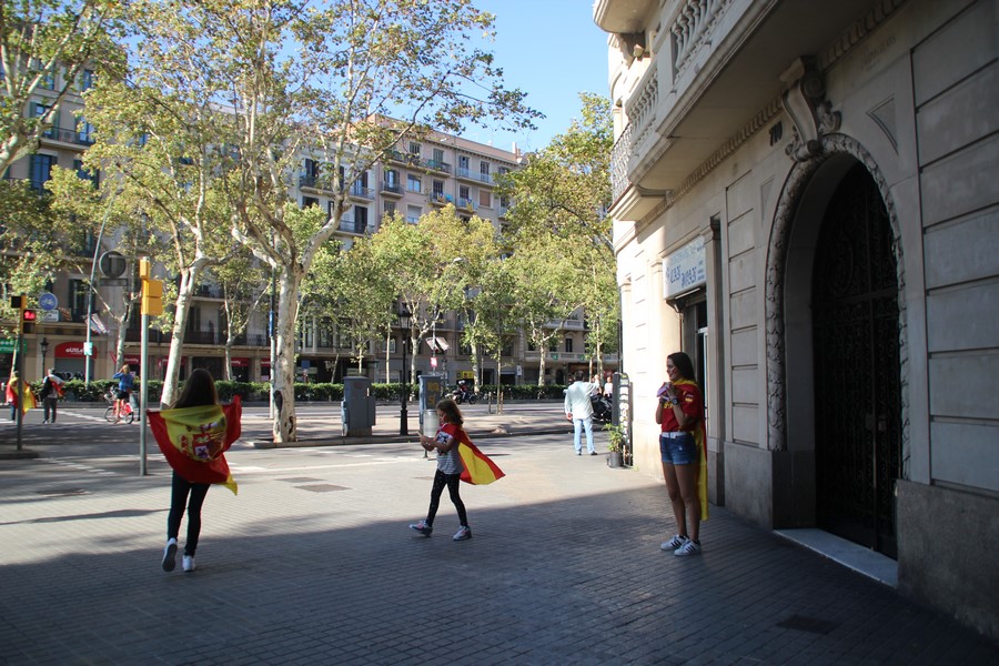 BARCELONA (CATALUÑA) ESPAÑA, 08.10.2017. Marcha Sobre el Parlamento de Cataluña contra el 1-O. Lasvocesdelpueblo (1276)