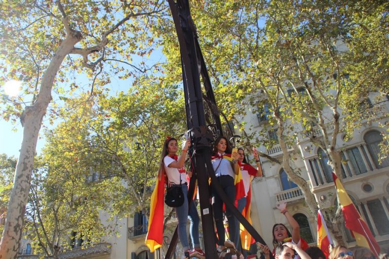Llaman a apoyar el domingo 22-Oct a las 18H a familiares de Guardia Civil en San Vicente dels Horts