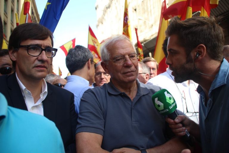 El separatismo vuelve a destruir al PSC, sus 4 alcaldes rechazan «frontalmente» el Art. 155