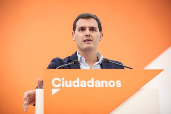 CAPITAL DE ESPAÑA (MADRID), 16.10.2017. El presidente de Ciudadanos (Cs), Albert Rivera, hoy en rueda de prensa en la sede de su partido en Madrid. Lasvocesdelpueblo.