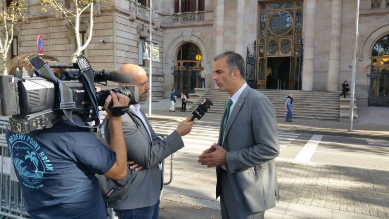 Admitida a trámite la querella de VOX contra Gobierno de Puigdemont y Forcadell por sedición