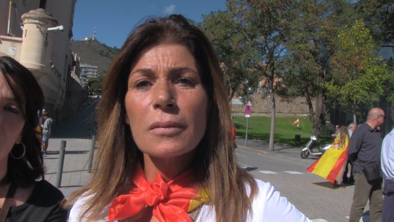 Mujer catalana: «Lo de ahora son los cachorros del adoctrinamiento» de 30 años «en la Escuela»