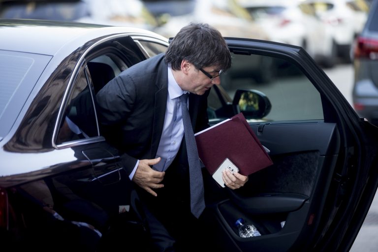 La Fiscalía belga ordenó a la policía detener al fugitivo Puigdemont y sus sediciosos exconsejeros 