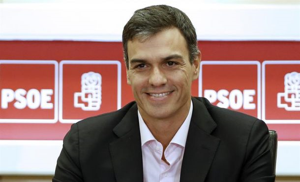 El secretario general del PSOE, Pedro Sánchez, ha calificado de 'intolerable' el acoso que está sufriendo los policías y guardias civiles desplegados en Cataluña. Archivo Efe