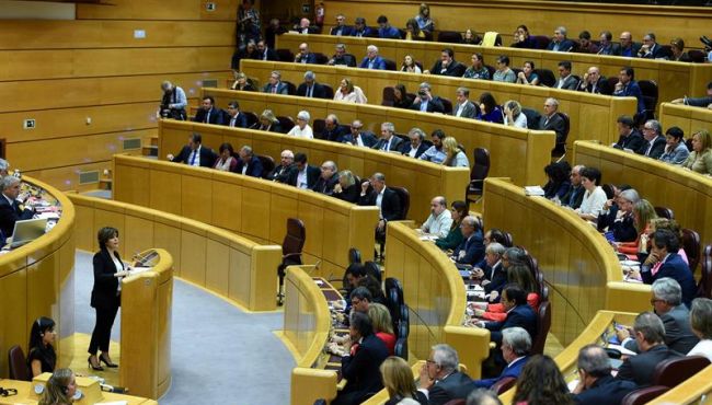 MADRID (ESPAÑA), 26.10.2017. Vista general del Senado durante la intervención hoy de la vicepresidenta del Gobierno, Soraya Sáenz de Santamaría. efe