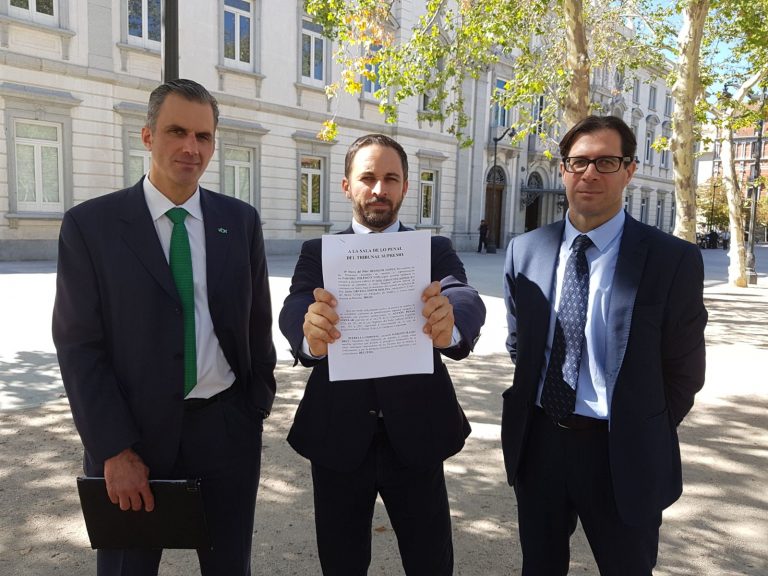 VOX se querella contra Rajoy por dejación de funciones en Cataluña ante «emergencia Nacional»