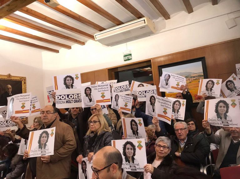 Montserrat ve victoria de la democracia en el rechazo de moción separatista de «persona non grata»