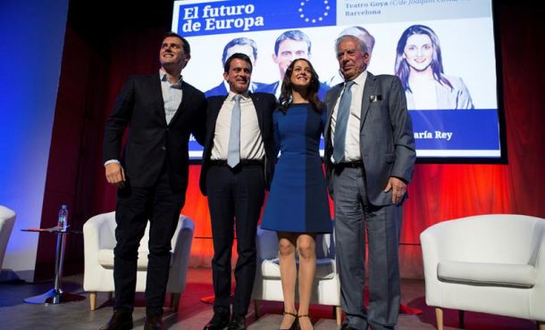 ARCELONA (ESPAÑA), 16.12.2017 Inés Arrimadas (2d), candidata a la presidencia de la Generalitat por Ciudadanos. Efe
