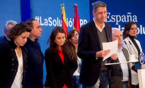 ARCELONA (ESPAÑA), 22.12.2017. El cabeza de lista del PPC en las elecciones del 21D, Xavier García Albiol (3ºd),. Efe.