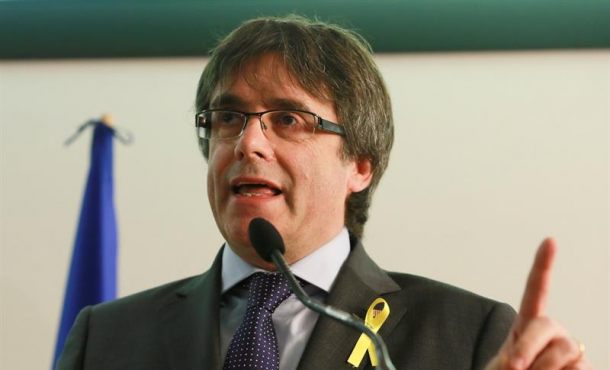 BRUSELAS, 6.12.2017. El expresidente de la Generalidad Carles Puigdemont ofrece una rueda de prensa en Bruselas, Bélgica, hoy 6 de diciembre de 2017. Efe