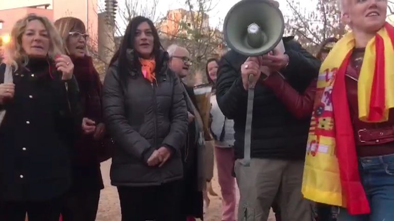 Los catalanes pierden el miedo y claman contra el «odio y exclusión» separatista en Gerona