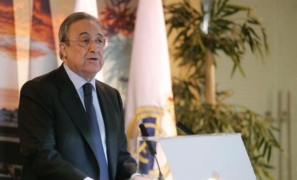 MADRID (ESPAÑA), 20.12.2017. El presidente del Real Madrid, Florentino Pérez, durante su intervención en la tradicional comida que el Real Madrid organiza en Navidad. Efe.
