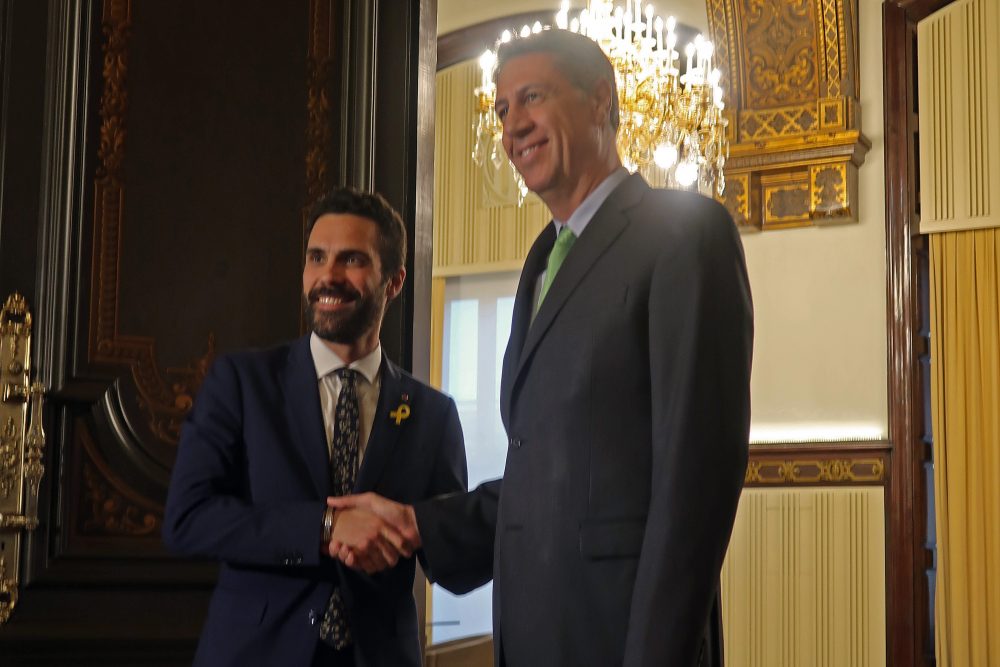 BARCELONA (ESPAÑA), 18.1.2018. El presidente del Parlamento de Cataluña, Roger Torent (i) junto al presidente dle PPC, Xavier García Albiol (d), hoy durante la ronda de contactos. Lasvocesdelpueblo