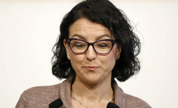 BARCELONA (ESPAÑA), 22.1.2018. La diputada del PSC Eva Granados ha anunciado hoy que su grupo pedirá una reconsideración al presidente del Parlament. efe