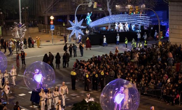 BARCELONA (ESPAÑA), Cabalgata de los Reyes magos de oriente de 2018 en las calles del centro de Barcelona. Fracasa la iniciativa separatista de apoyo. Efe