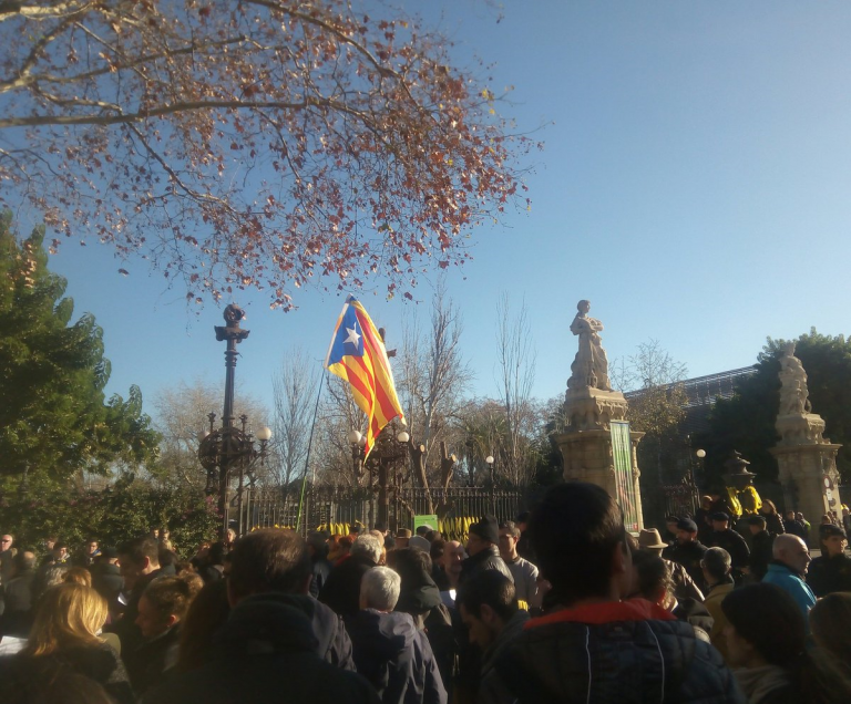 El separatismo cuece un ataque «indefinido» con «trincheras» en toda Cataluña
