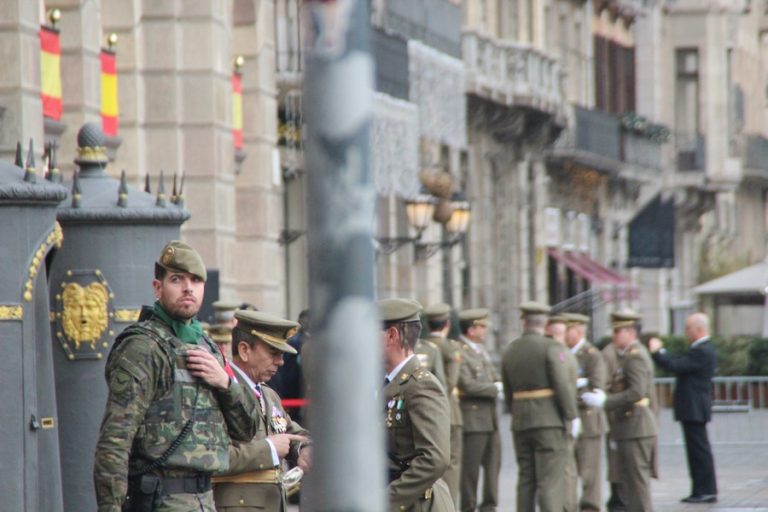El Ejército pide «respeto a la legalidad» en Cataluña