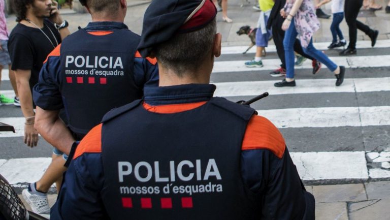 Un Mozo denuncia «amenazas y acoso» de mozos separatistas por defender la legalidad
