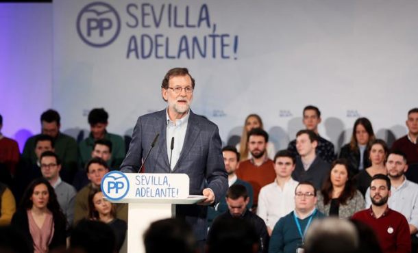 SEVILLA (ESPAÑA), 20.1.2018. El presidente del Gobierno del PP, Mariano Rajoy, durante su intervención en la clausura de un acto del PP de Sevilla. Efe.