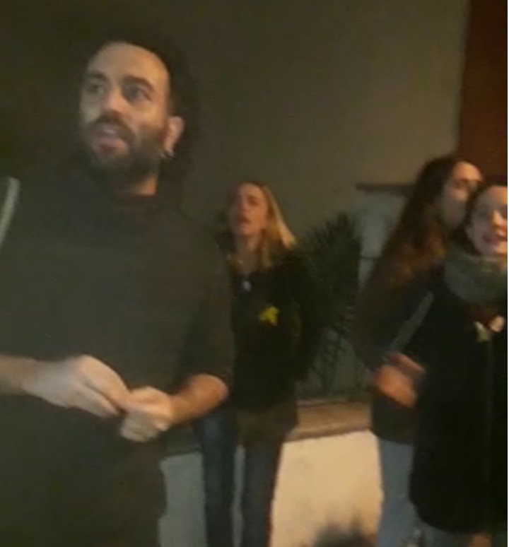 VILASAR DE MAR (BARCELONA), 28.1.2018. En la imagen, un grupo de extremistas simpatizantes y miembros del Comité de Defensa de República (CDR) de Vilasar de Mar. Lasvocesdelpueblo (1)