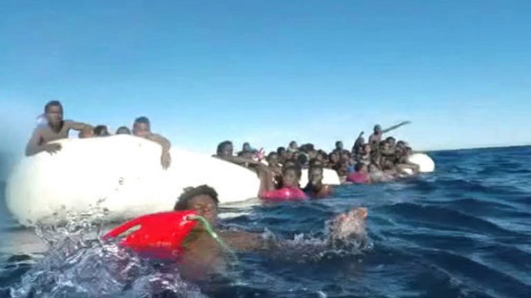 Mueren inmigrantes frente a las costas de Libia