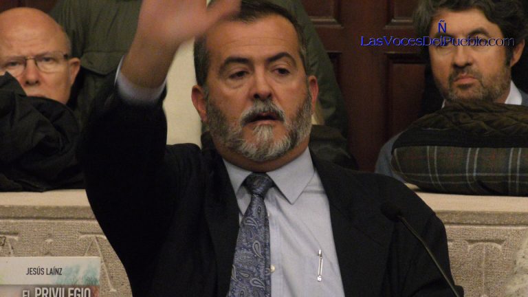 «Convergencia se vistió de camisa azul en 36» y «¡Viva Franco!» contra la «República»